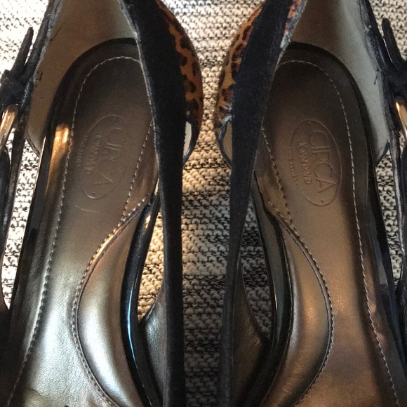 Joan & David Circa suede/leopard fur heels - Picture 3 of 8